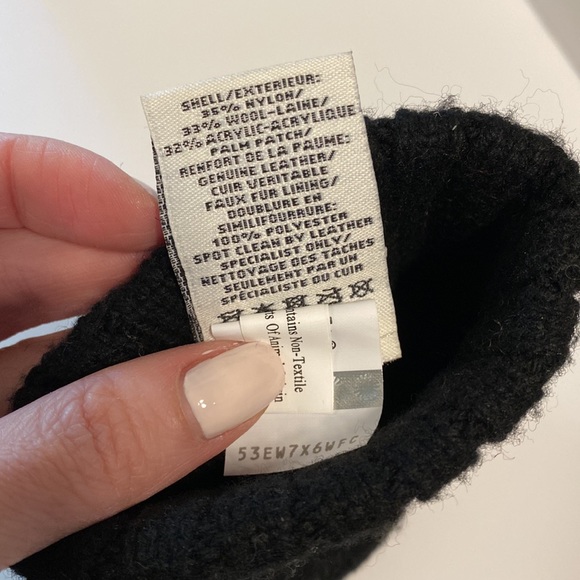 UGG Black Knit & Leather Tech Gloves - Picture 7 of 8